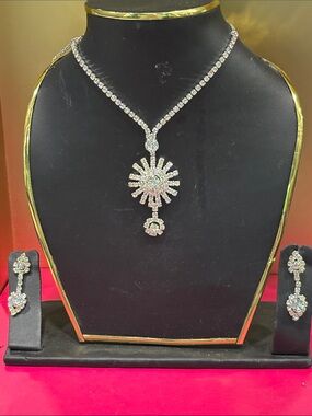 Crystal Sunburst Pendant Necklace and Earrings Set - Silver Tone